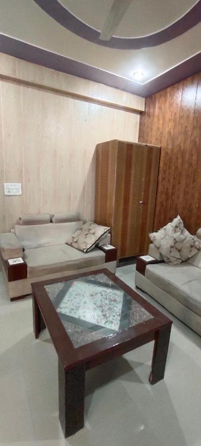 Radha Madhav Apartment Vrindāvan Exterior photo